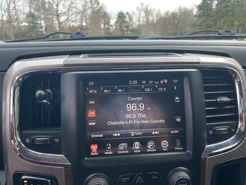 Used 2014 RAM 1500 Laramie w/ Convenience Group image 14