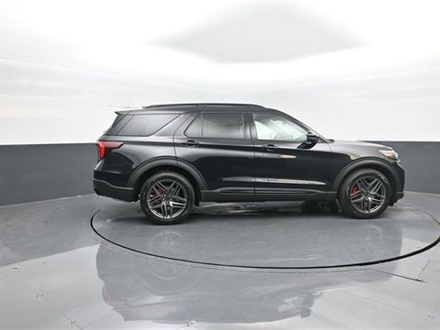 New 2026 Ford Explorer ST w/ Sun And Sound Package image 8