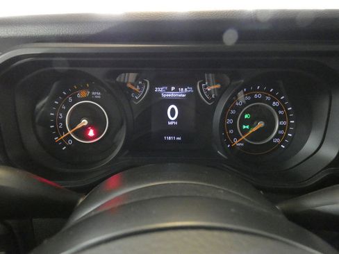 Used 2024 Jeep Wrangler Unlimited Sport image 17