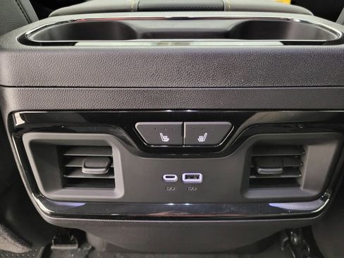 New 2026 Chevrolet Silverado 1500 ZR2 image 20