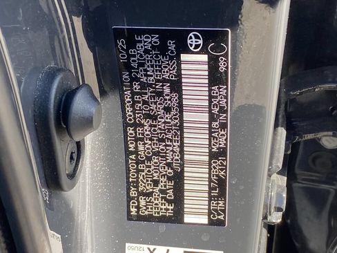 Used 2026 Toyota Corolla LE FWD image 14