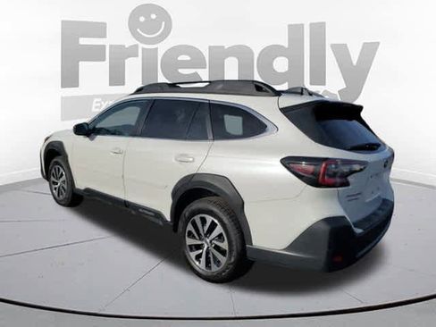 Used 2023 Subaru Outback Premium image 3