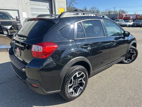 Used 2017 Subaru Crosstrek 2.0i Premium image 6
