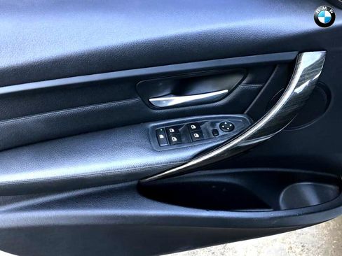 Used 2015 BMW 320i Sedan image 9