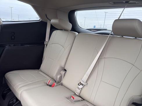 Used 2018 Buick Enclave Essence w/ Trailering Package image 34