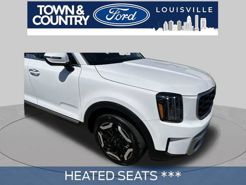 Used 2025 Kia Telluride S FWD image 2