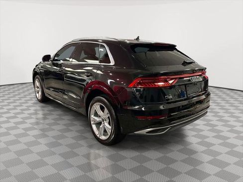 Used 2023 Audi Q8 Premium w/ Convenience Package AWD/4WD image 4
