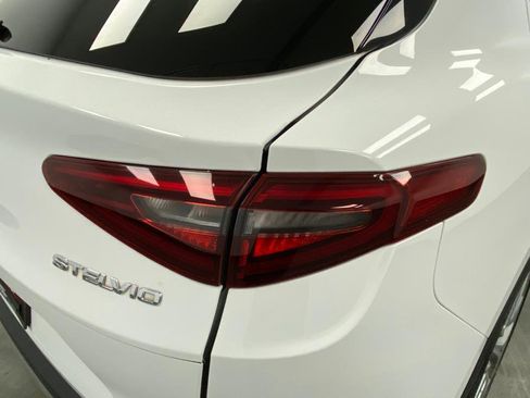 Used 2019 Alfa Romeo Stelvio Ti image 14