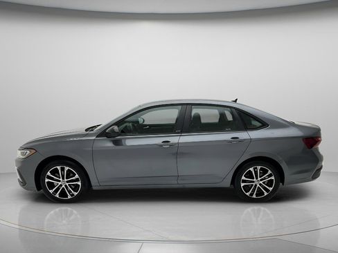 Used 2025 Volkswagen Jetta Sport FWD image 7