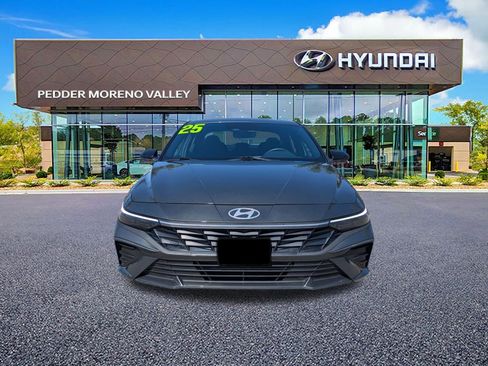 Certified 2025 Hyundai Elantra Sport image 8