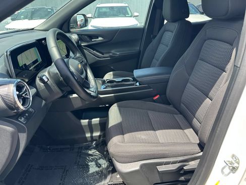 Used 2025 Chevrolet Equinox LT FWD image 26