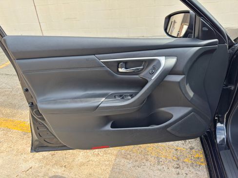 Used 2018 Nissan Altima 2.5 SL FWD image 33