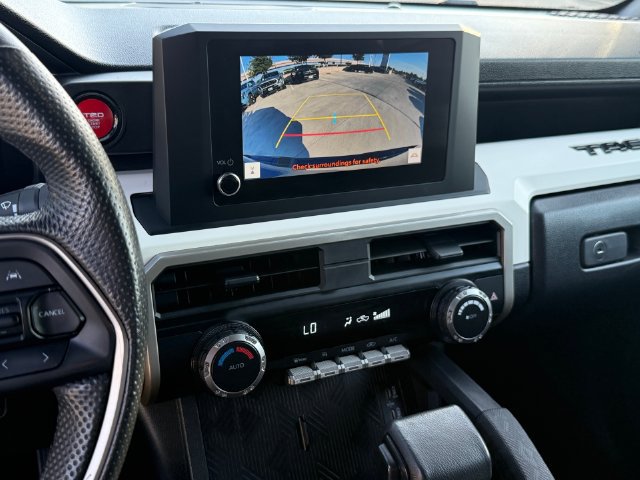 Used 2024 Toyota Tacoma TRD Off-Road AWD/4WD image 18