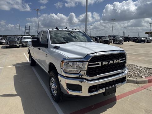 Used 2024 RAM 2500 Tradesman w/ Chrome Appearance Group AWD/4WD image 20