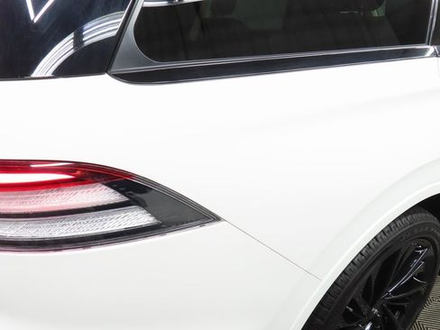 Used 2023 Lincoln Aviator Reserve w/ Equipment Group 201A image 32