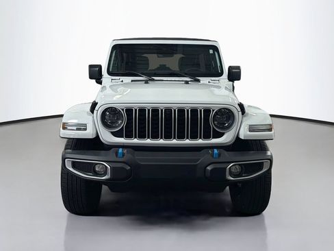 Used 2024 Jeep Wrangler Unlimited Sahara w/ Technology Group AWD/4WD image 2