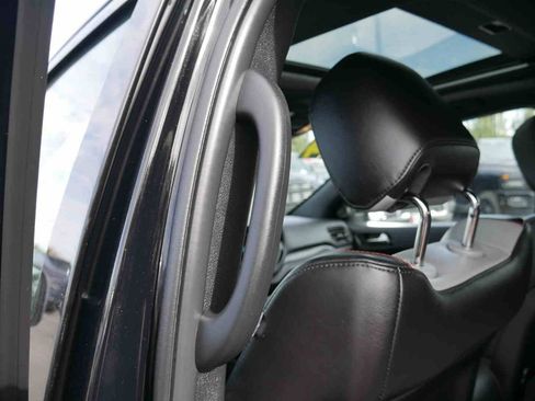 Certified 2024 Dodge Durango GT image 17