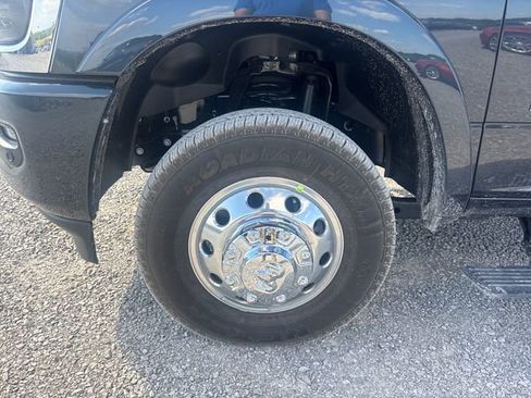 New 2026 RAM 3500 Longhorn image 26