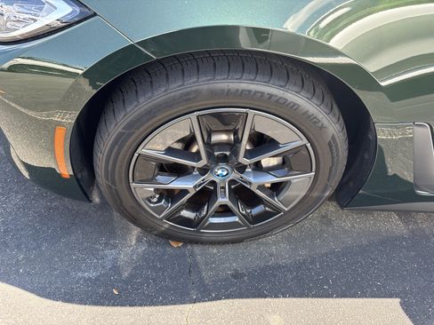 Used 2022 BMW i4 eDrive40 w/ Premium Package RWD image 31