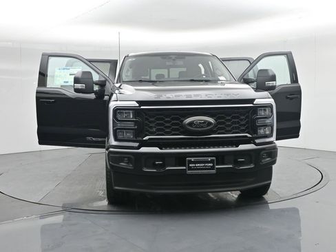 New 2026 Ford F350 XLT w/ XLT Premium Package image 32