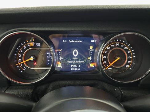 Used 2019 Jeep Wrangler Unlimited Sahara AWD/4WD image 15