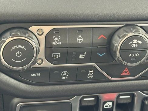 New 2026 Jeep Wrangler Unlimited Rubicon AWD/4WD image 20