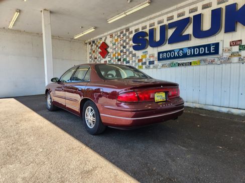 Used 2000 Buick Regal LS w/ Prestige Pkg FWD image 5
