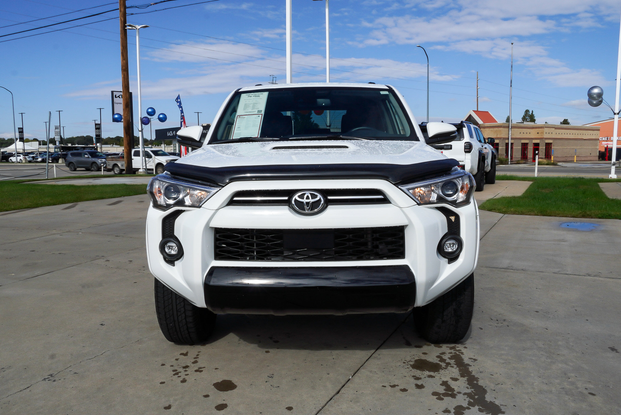 Certified 2024 Toyota 4Runner TRD Off-Road Premium w/ Moonroof Package AWD/4WD image 3