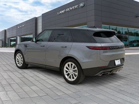 Used 2023 Land Rover Range Rover Sport SE AWD/4WD image 3