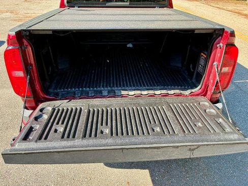 Used 2018 Chevrolet Colorado Z71 image 10