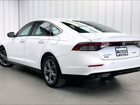 Used 2023 Honda Accord EX-L image 11