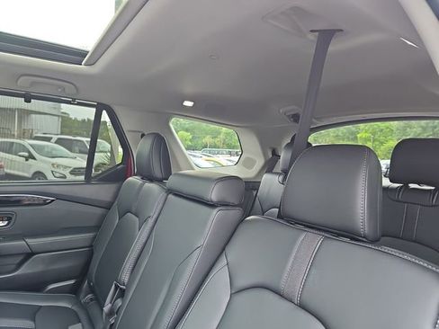 Used 2025 Honda Pilot Touring image 15
