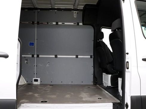 Used 2022 Mercedes-Benz Sprinter 144 Cargo image 25