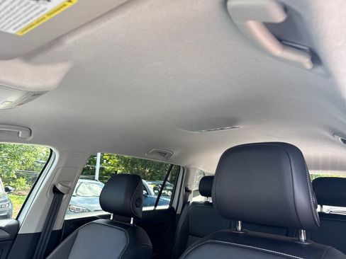 Certified 2024 Volkswagen Tiguan SE AWD/4WD image 22