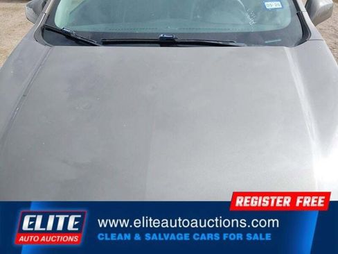 Used 2021 Chevrolet Trax LT w/ Sport Edition image 41