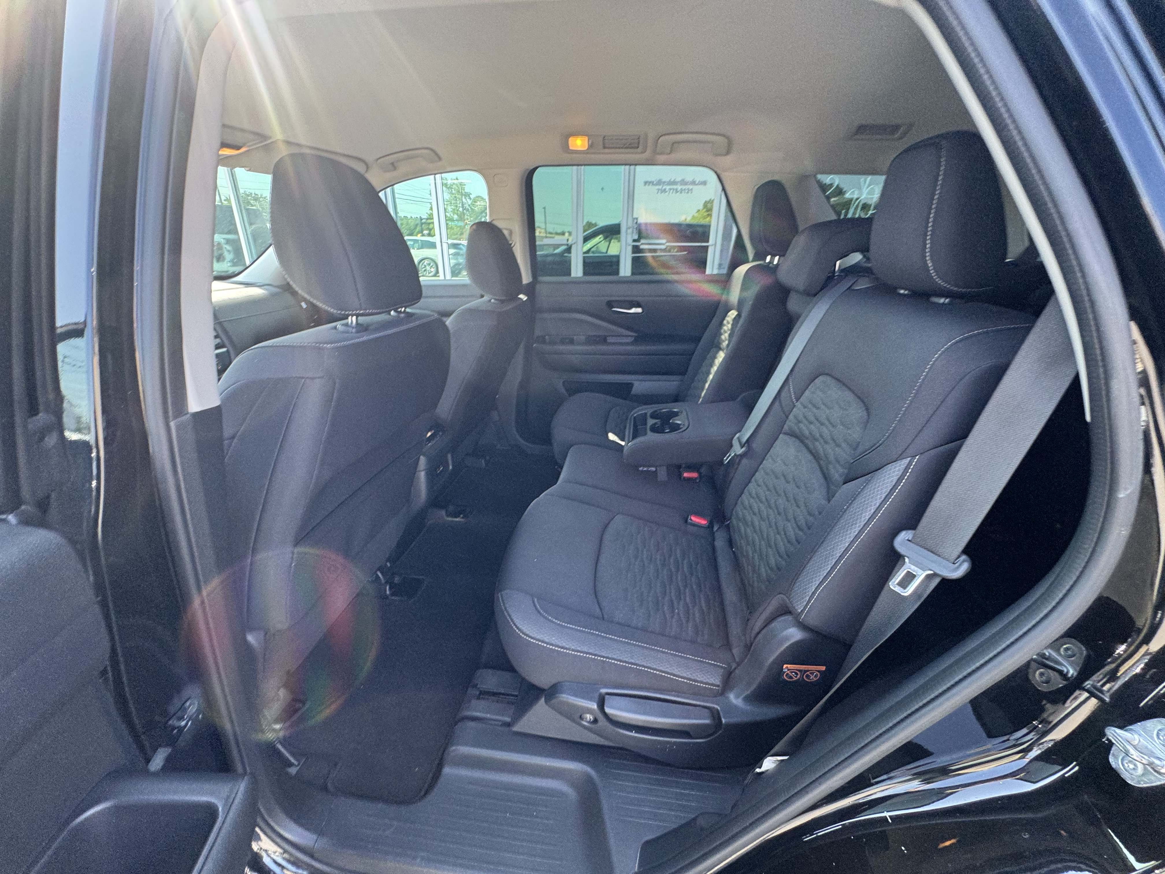 Used 2022 Nissan Pathfinder S AWD/4WD image 9