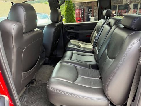 Used 2004 GMC Sierra 3500 SLE w/ Heavy-Duty Power Package AWD/4WD image 22