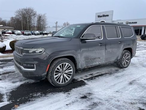 Used 2022 Jeep Grand Wagoneer Series III image 1