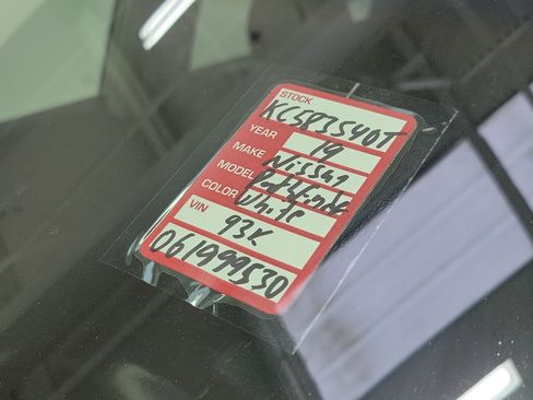 Used 2019 Nissan Pathfinder Platinum FWD image 35