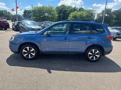 Used 2018 Subaru Forester 2.5i Premium AWD/4WD image 4