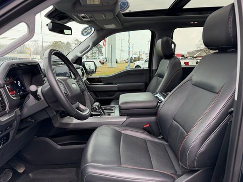 Used 2023 Ford F150 Lariat w/ Trailer Tow Package image 16