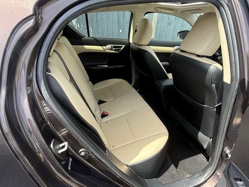 Used 2014 Lexus CT 200h FWD image 12