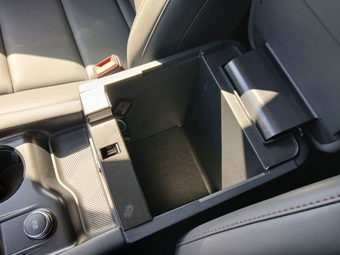 New 2026 Ford Explorer Active AWD/4WD image 24