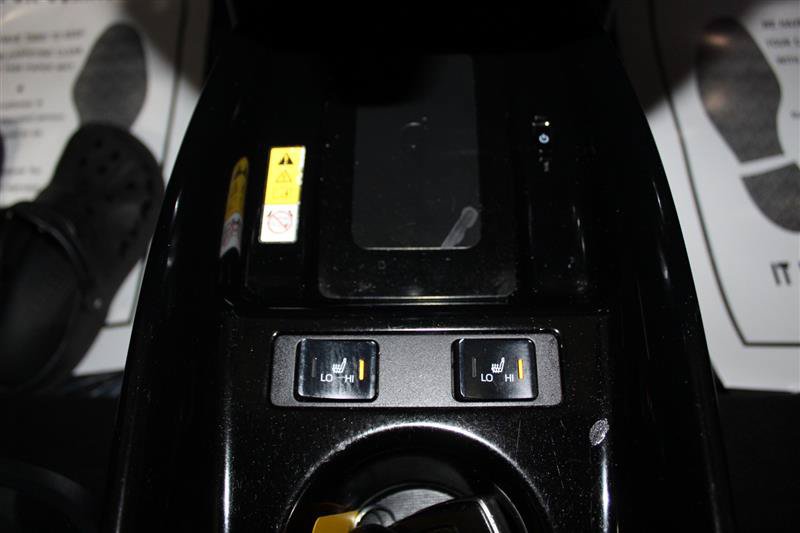Used 2020 Toyota Prius Prime XLE FWD image 19