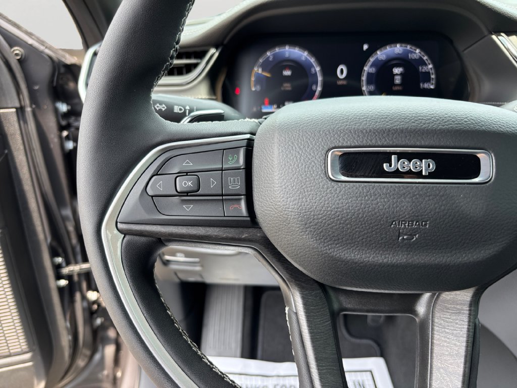 New 2026 Jeep Grand Cherokee Altitude AWD/4WD image 21