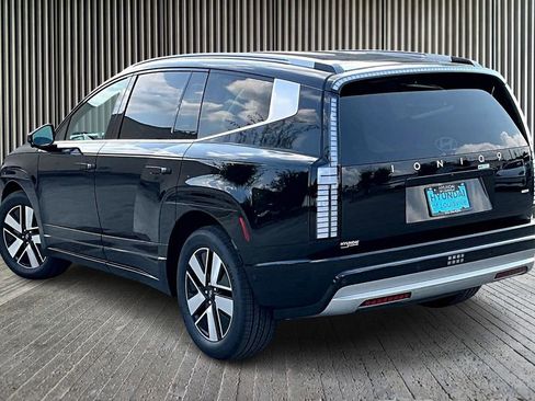 New 2026 Hyundai Ioniq 9 SEL image 3