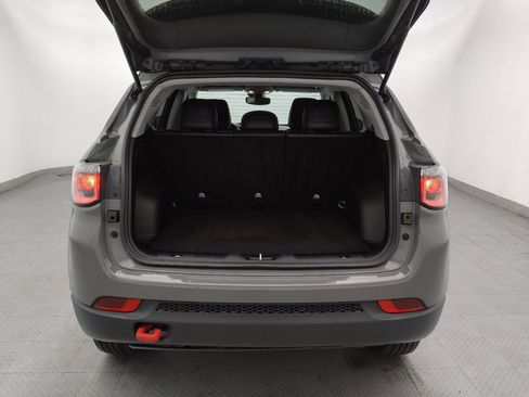 Used 2022 Jeep Compass Trailhawk w/ Trailhawk Convenience Group AWD/4WD image 29