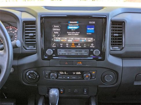 Used 2022 Nissan Frontier PRO-4X w/ Pro-4X Premium Package image 17