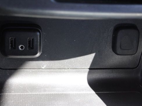 Used 2020 Chevrolet Colorado ZR2 image 36