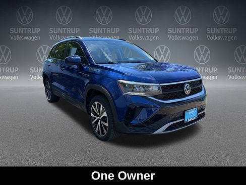 Used 2023 Volkswagen Taos SE FWD image 8